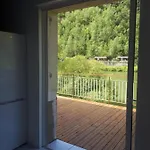 En Bord De Meuse Holiday home *