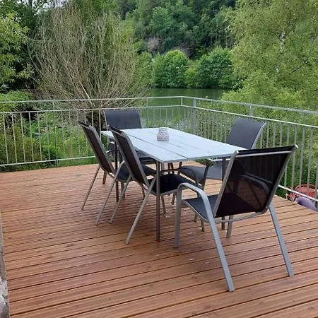 Hébergement de vacances En Bord De Meuse Monthermé